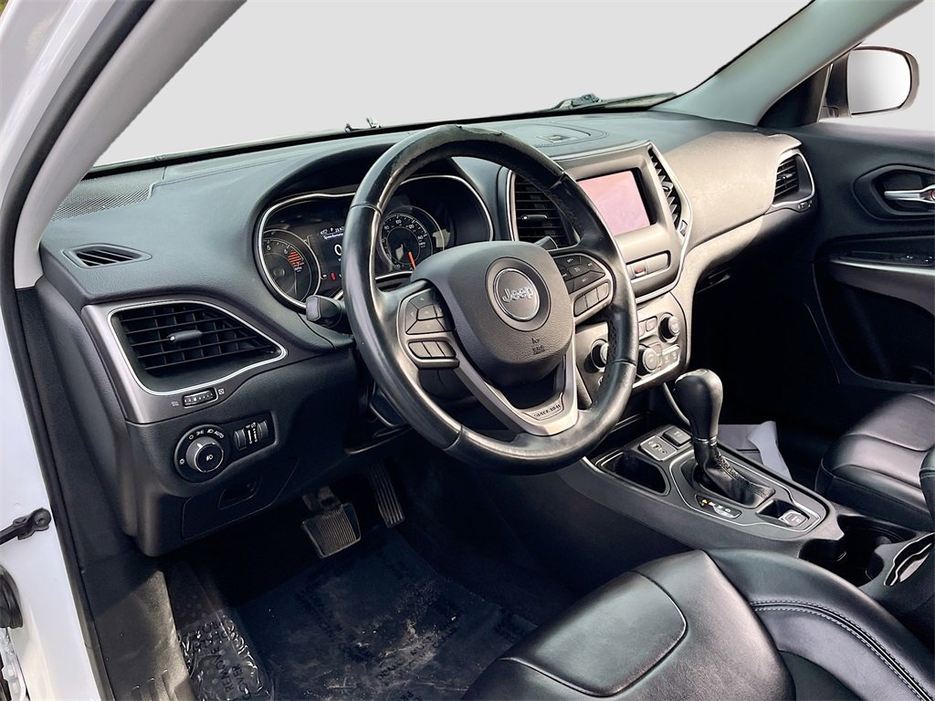 Certified 2019 Jeep Cherokee Latitude Plus image 9