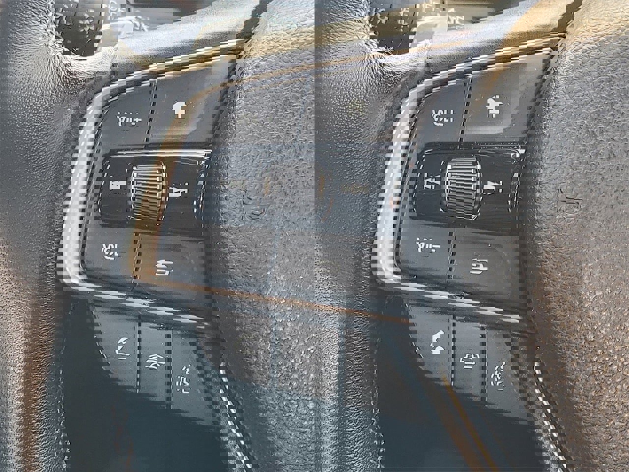 Used 2021 Honda Accord Touring image 27