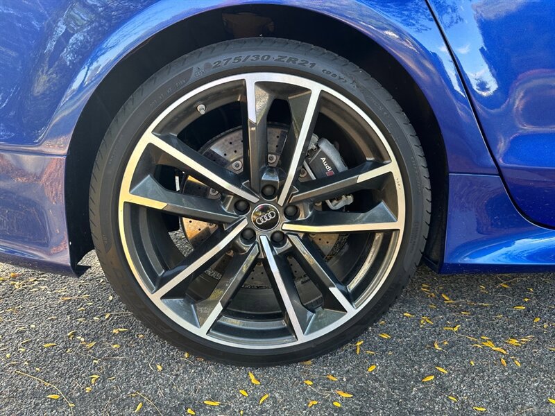 Used 2018 Audi RS 7 Performance AWD/4WD image 36