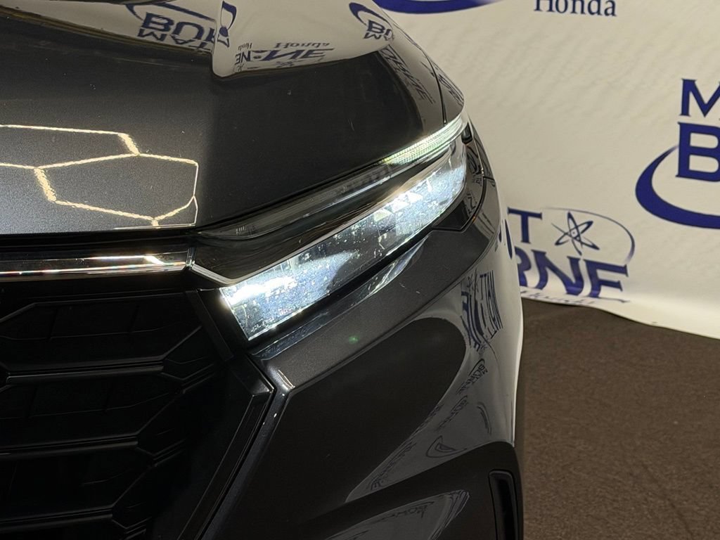 Used 2024 Honda CR-V LX image 2