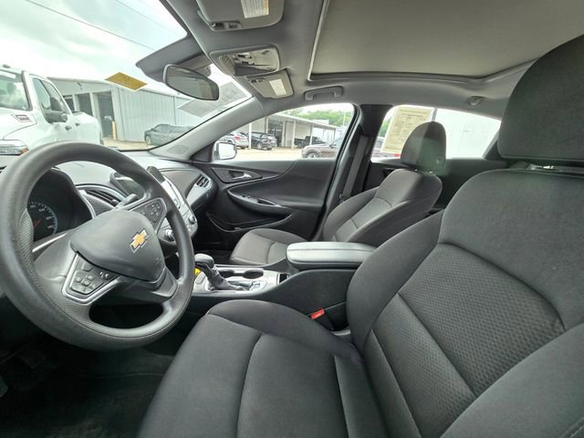 Used 2024 Chevrolet Malibu LT FWD image 12