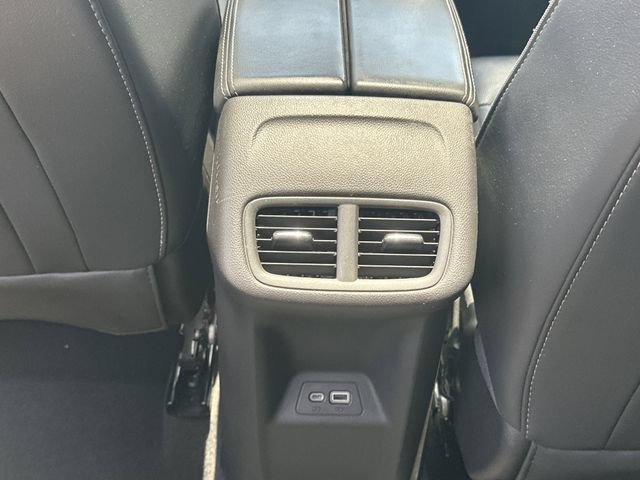 Used 2021 Buick Envision Essence AWD/4WD image 17