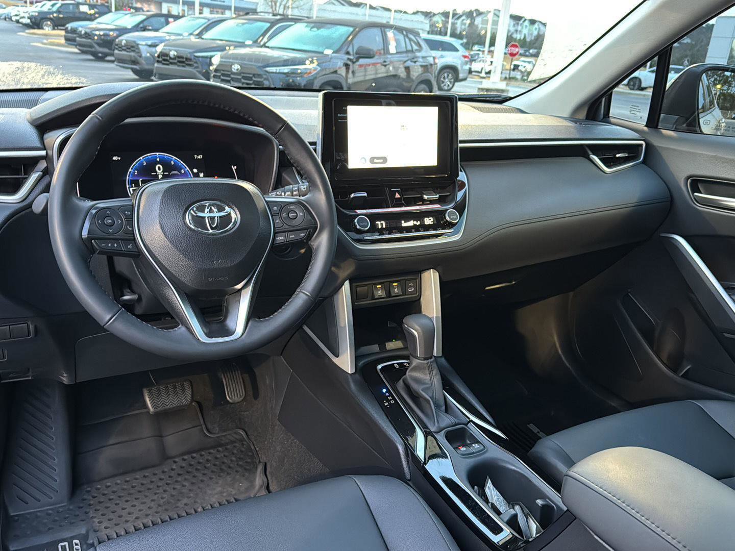 Certified 2025 Toyota Corolla Cross XLE image 16