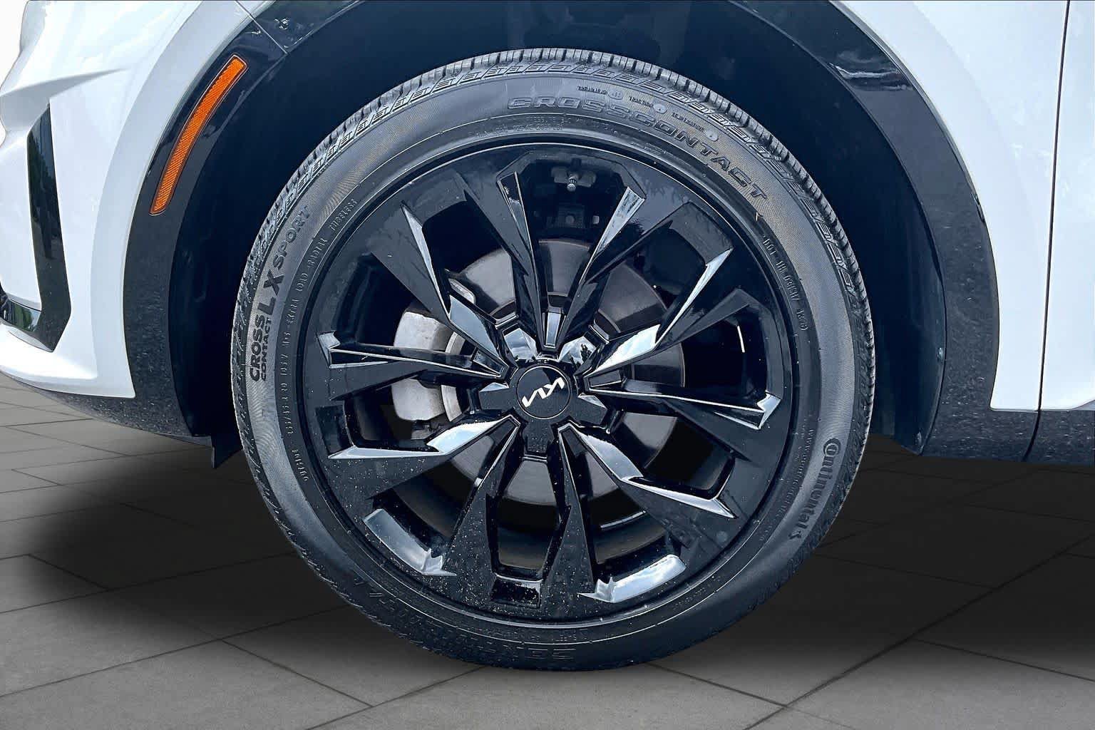 Used 2022 Kia Sorento SX FWD image 11