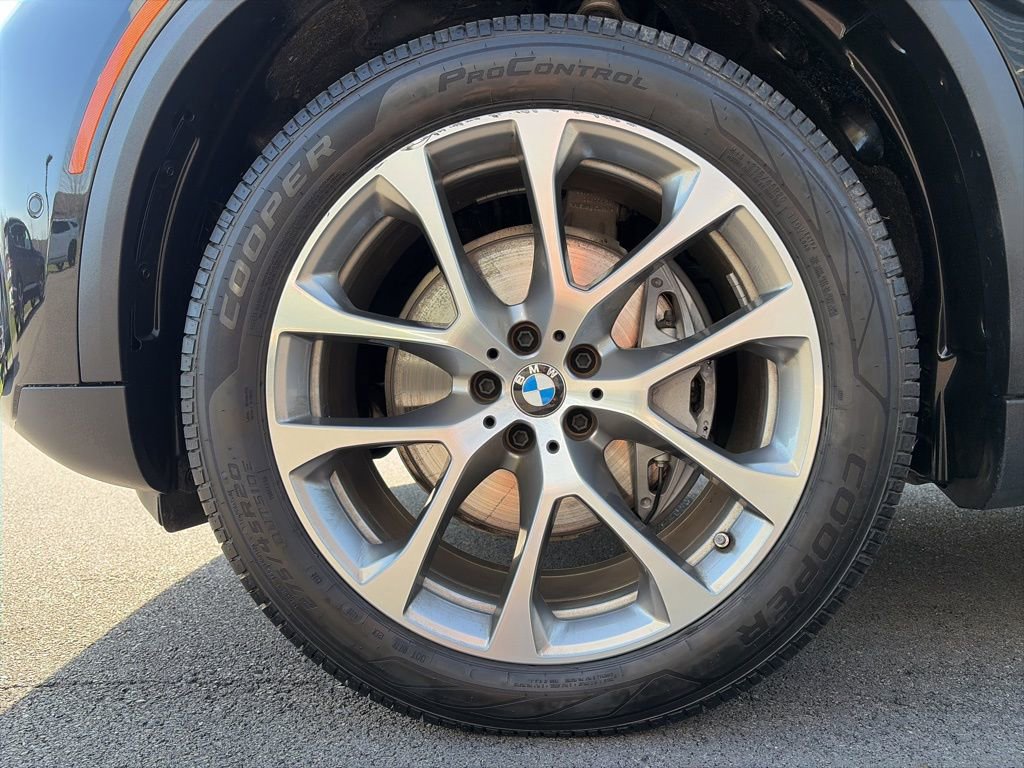 Used 2024 BMW X5 xDrive40i w/ Executive Package image 21