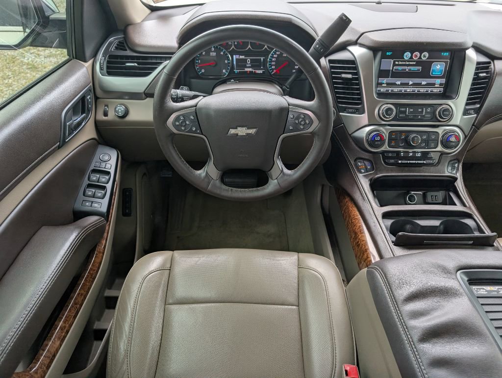 Used 2015 Chevrolet Suburban LTZ RWD image 7