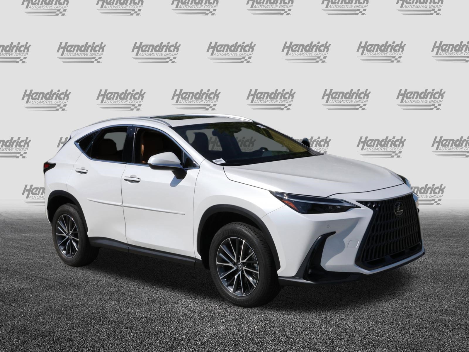 Used 2025 Lexus NX 250 FWD w/ Towing Package (2000 Lbs) image 2
