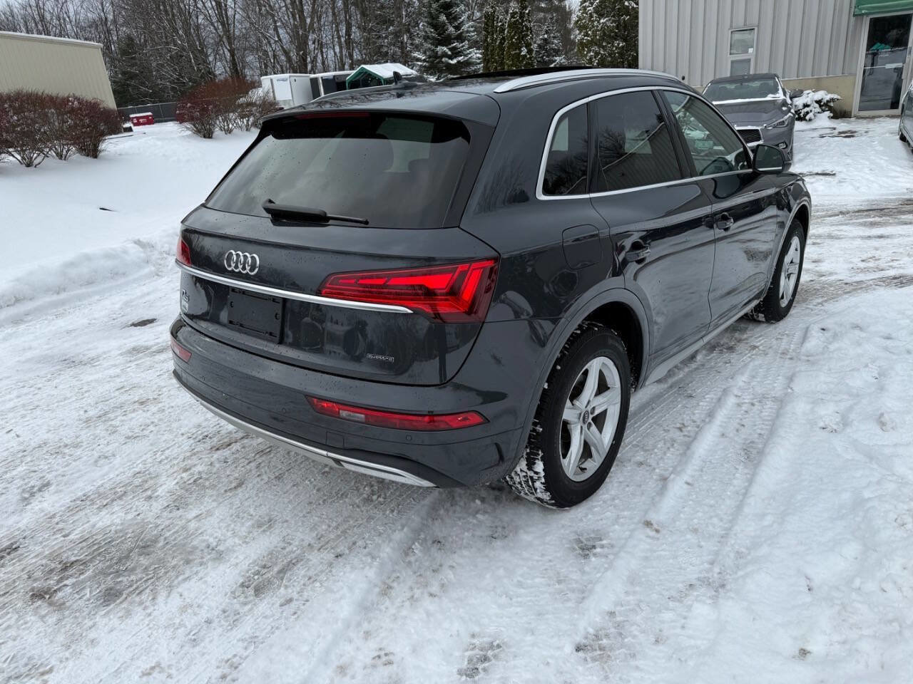 Used 2023 Audi Q5 2.0T Premium w/ Convenience Package AWD/4WD image 8