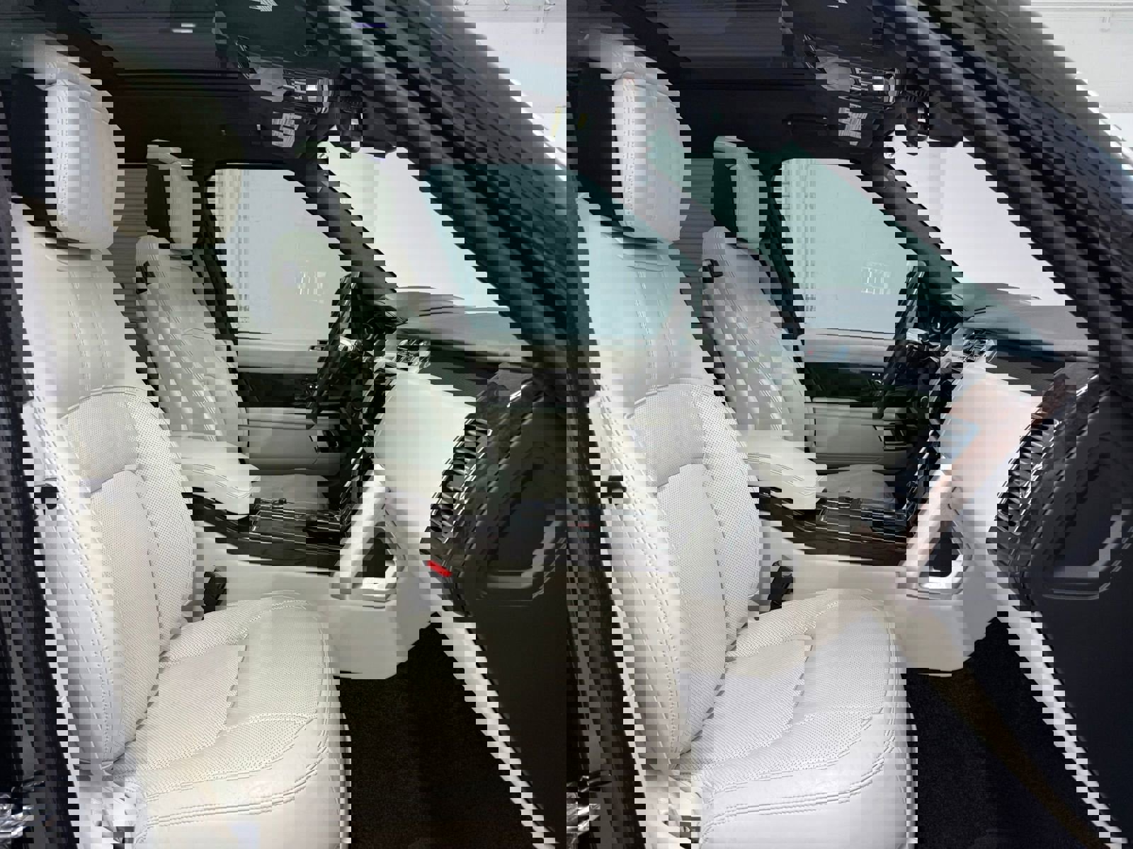 Used 2019 Land Rover Range Rover Supercharged image 30