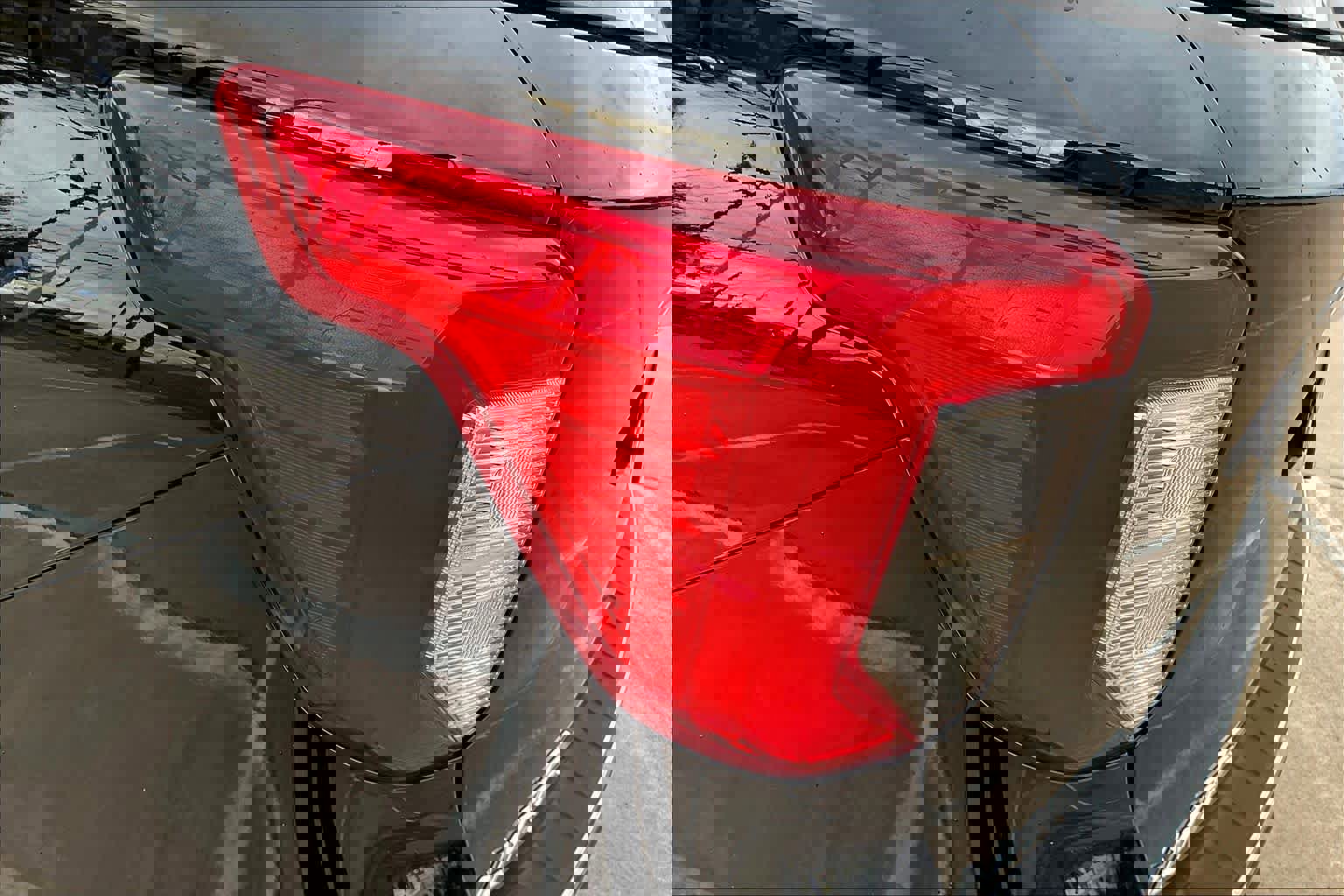 Used 2024 Ford Explorer Limited image 25