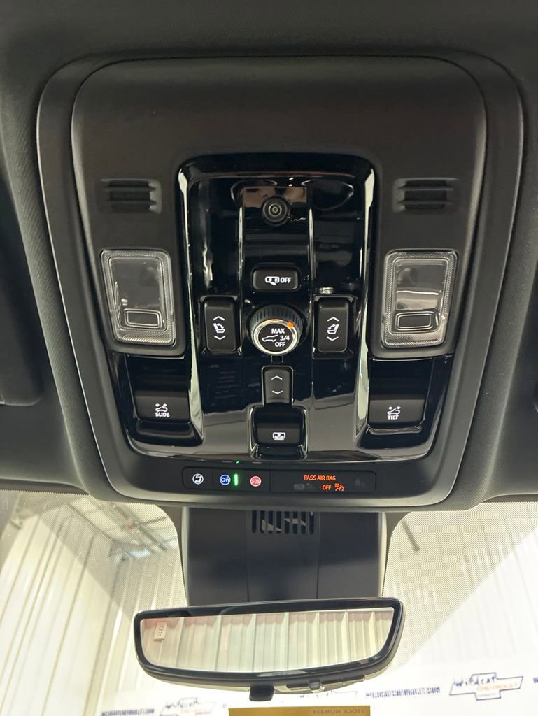 New 2026 Chevrolet Tahoe High Country AWD/4WD image 39