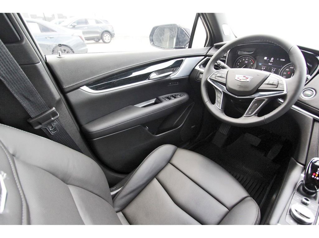 New 2025 Cadillac XT5 Premium Luxury w/ Technology Package image 8
