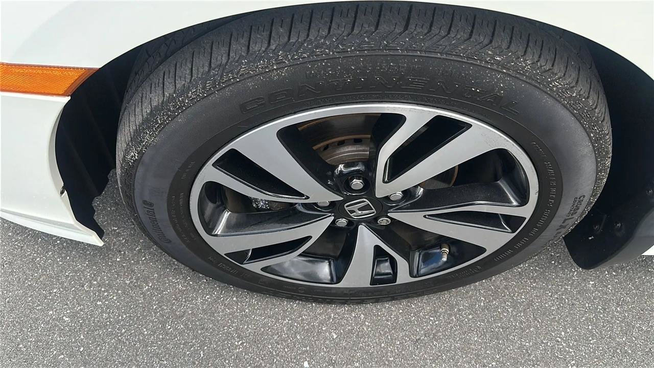Used 2018 Honda Odyssey Elite image 16