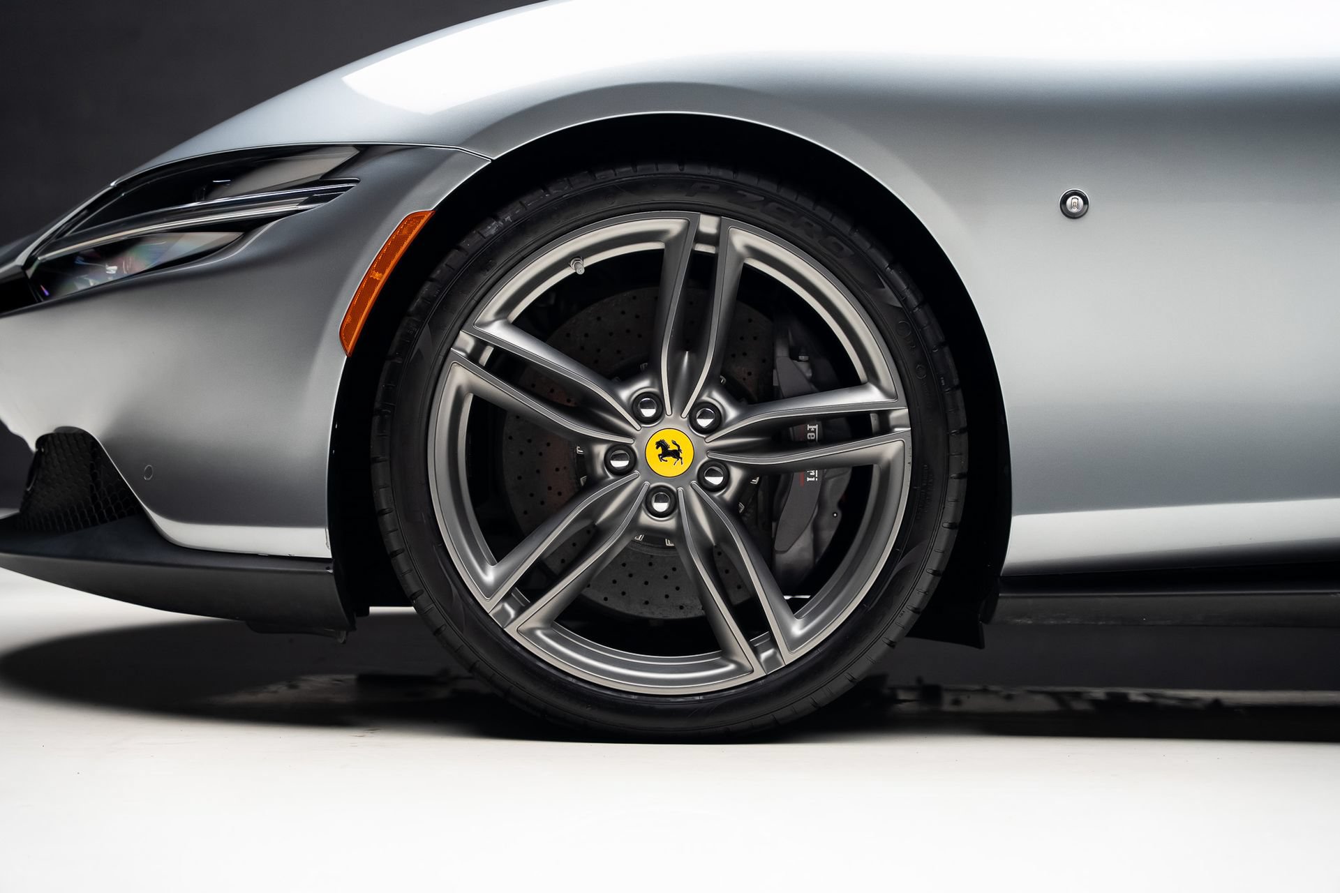 Used 2021 Ferrari Roma RWD image 21