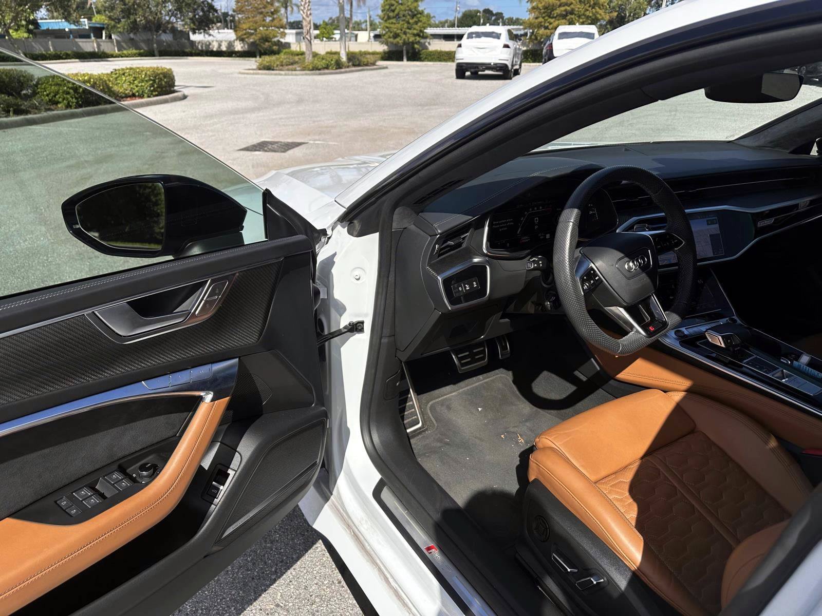 Used 2024 Audi RS 7 Performance AWD/4WD image 10
