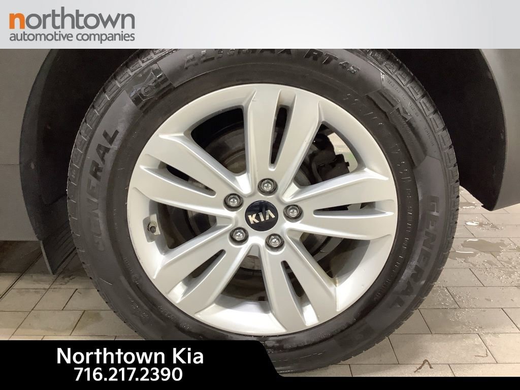 Certified 2019 Kia Sportage LX w/ LX Popular Package image 21