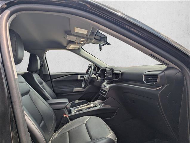 Used 2022 Ford Explorer XLT w/ Equipment Group 202A RWD image 15