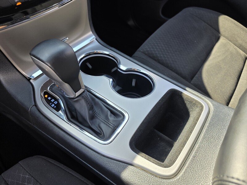 Certified 2022 Jeep Grand Cherokee Laredo E RWD image 25