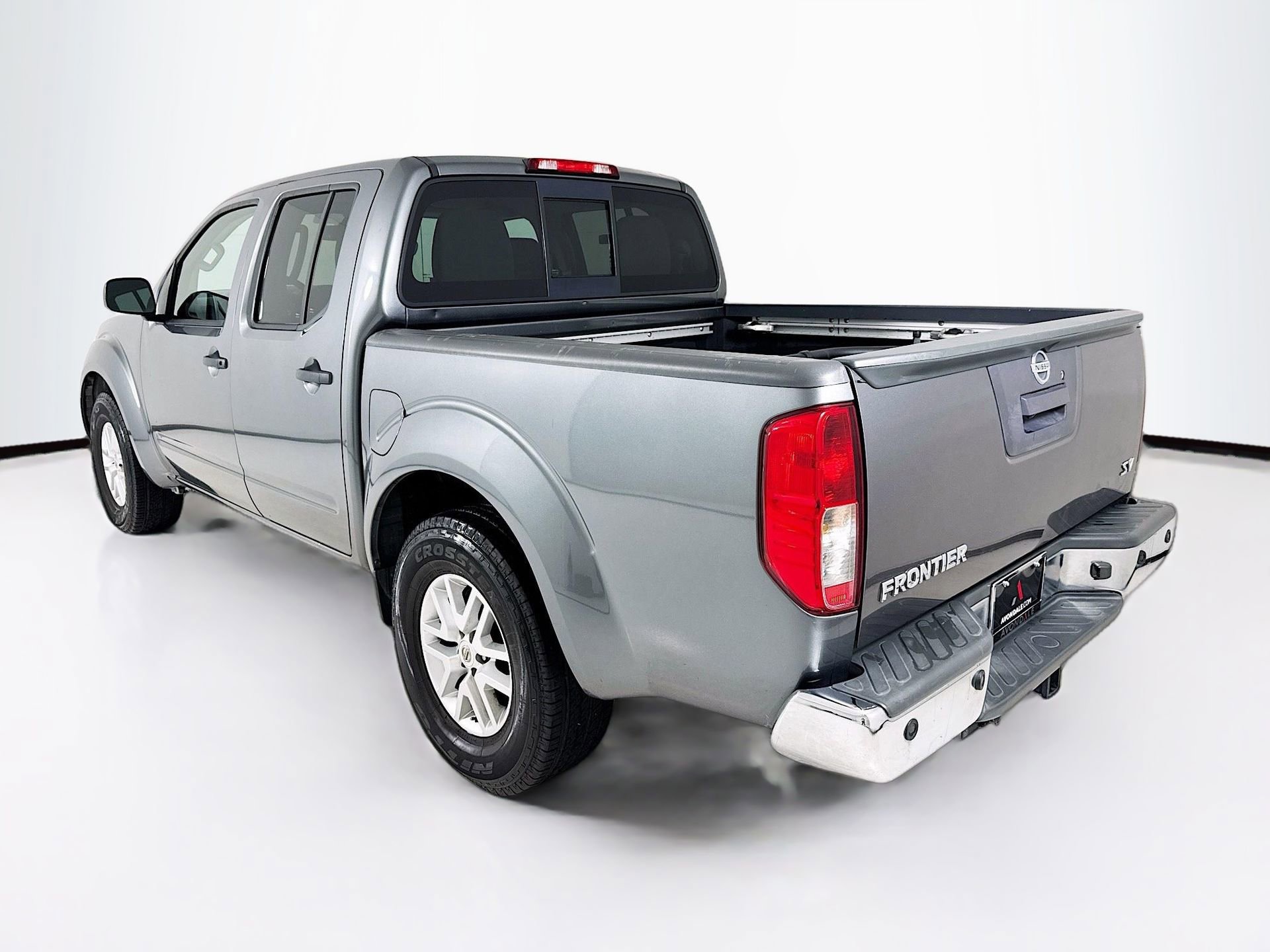 Used 2016 Nissan Frontier SV w/ SV Value Truck Package RWD image 6
