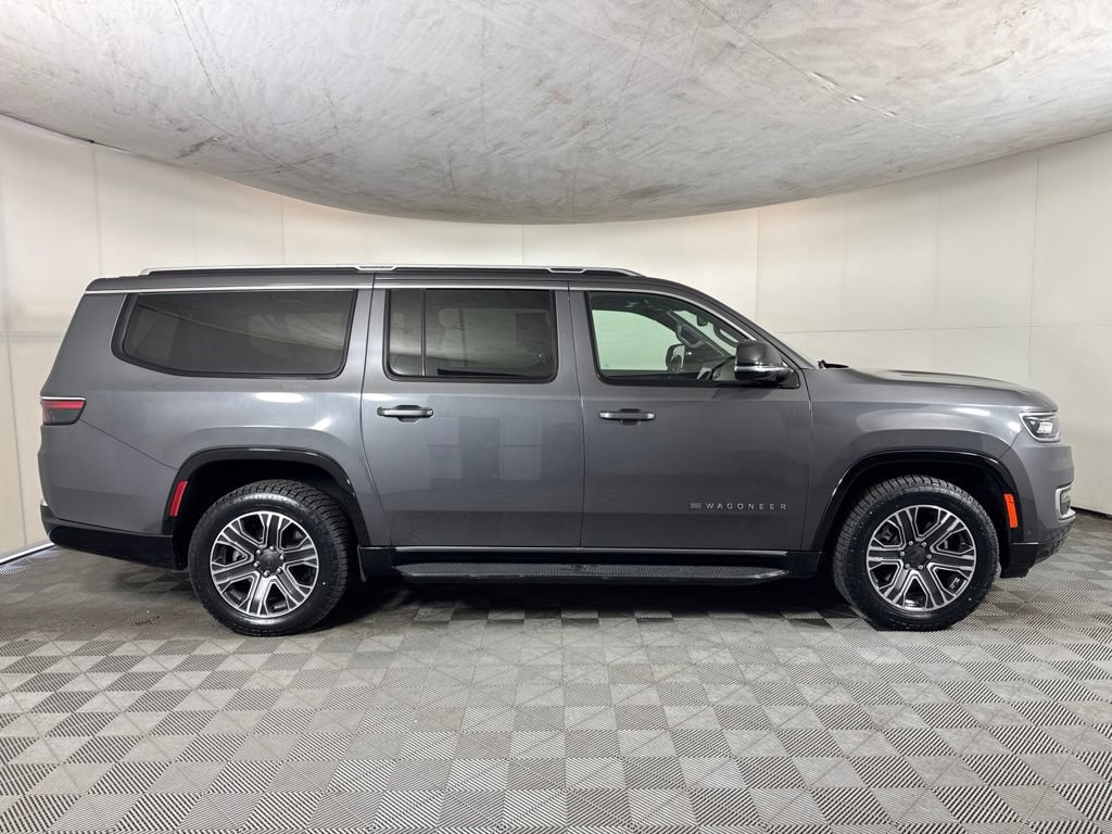 Certified 2024 Jeep Wagoneer L Series II w/ Flexible Seating Group AWD/4WD image 4