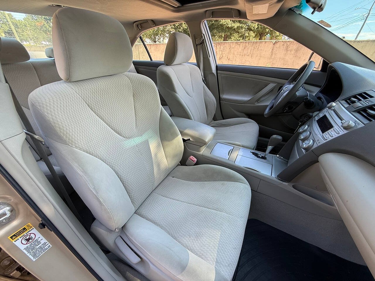 Used 2011 Toyota Camry LE w/ LE Extra-Value Pkg FWD image 19