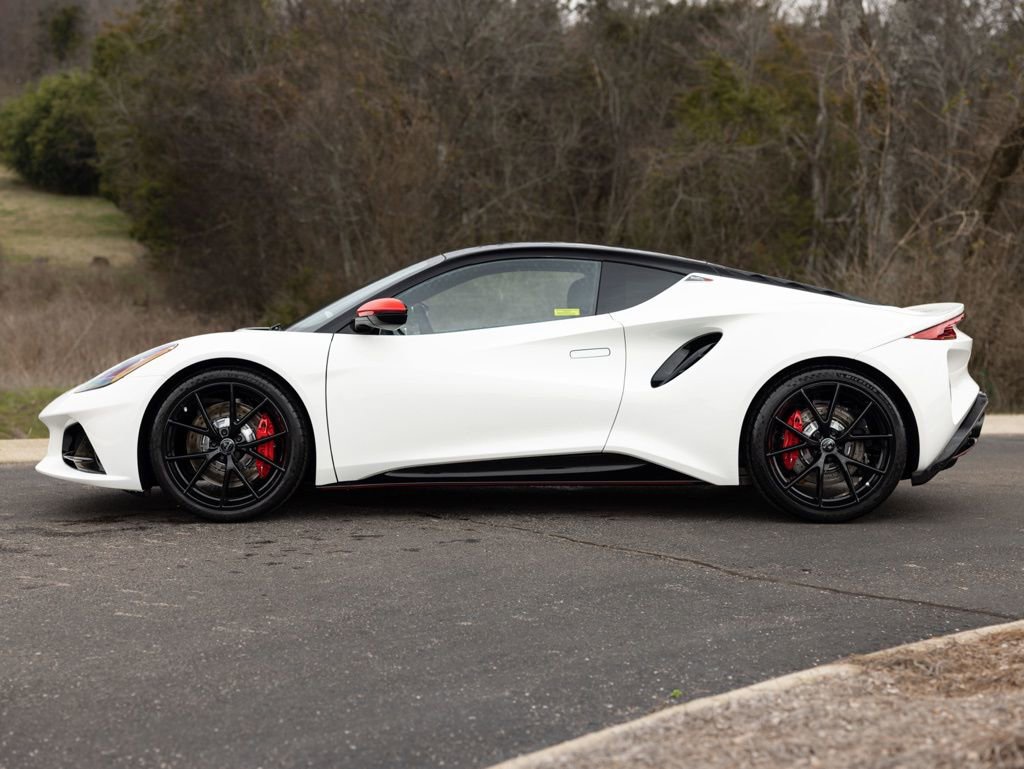 New 2026 Lotus Emira SE RWD image 5