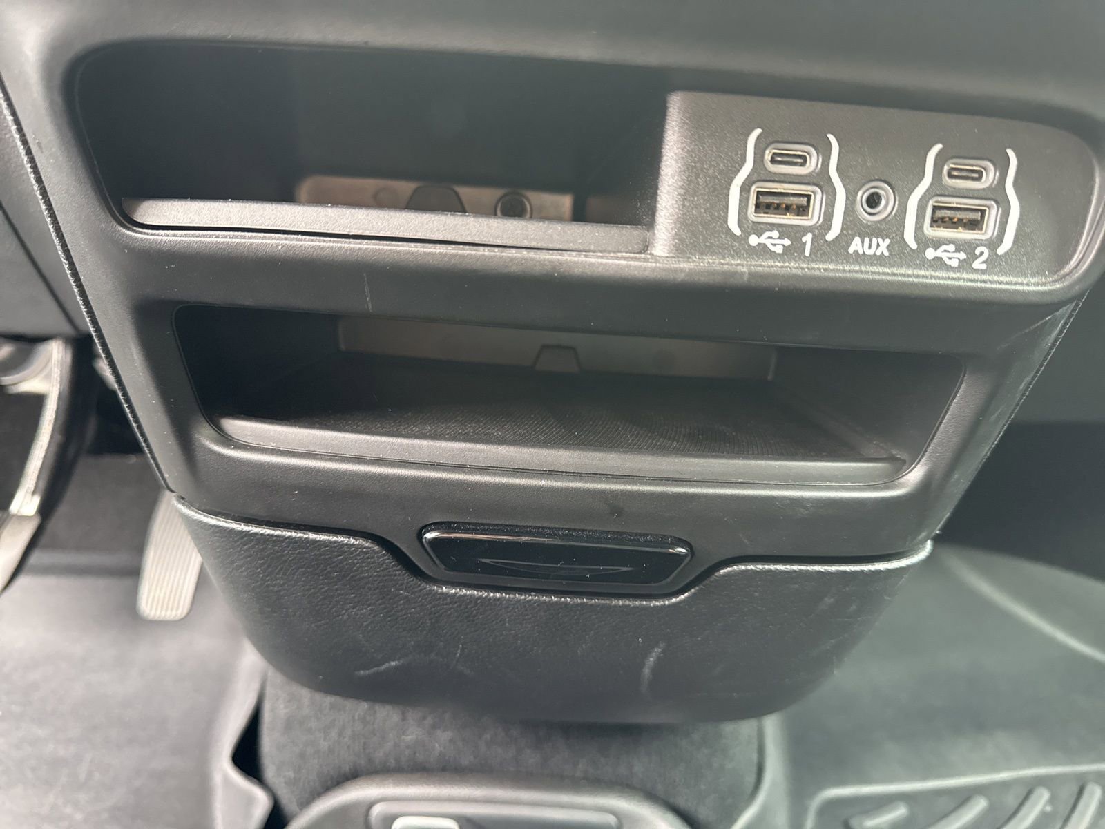 Used 2023 Chrysler Pacifica Touring-L w/ S Appearance Package image 20