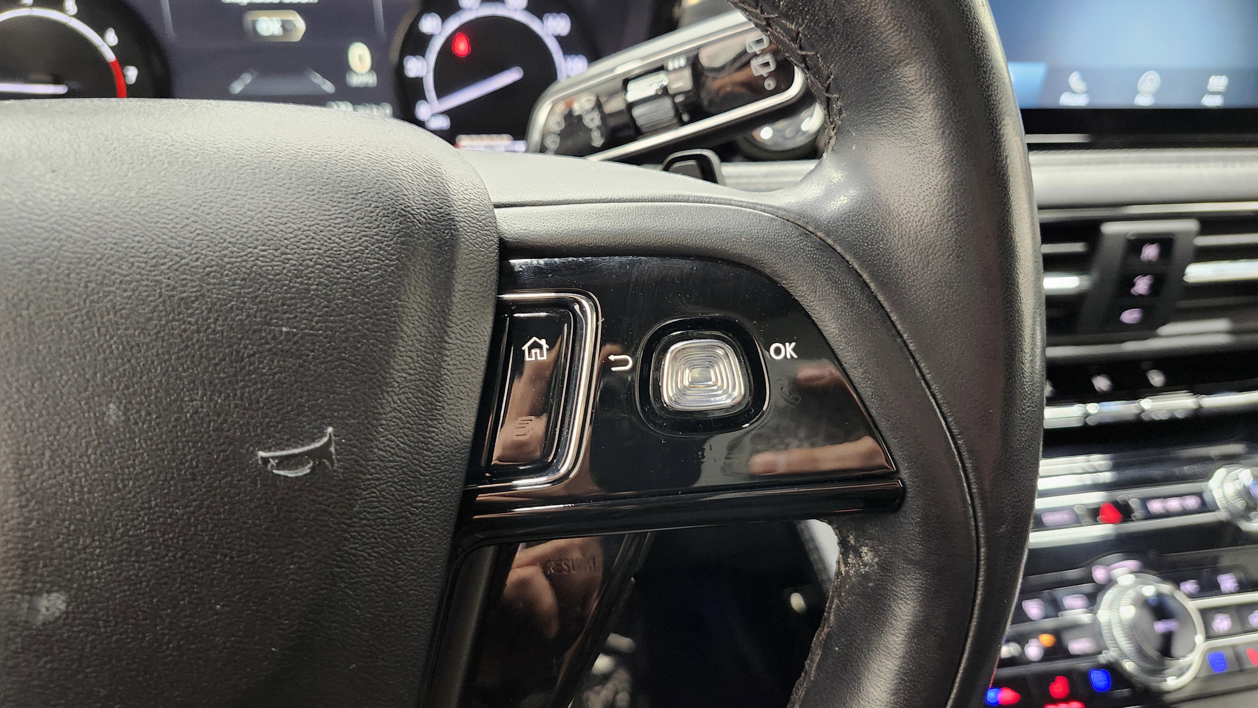 Used 2021 Lincoln Corsair AWD w/ Premium Package image 36