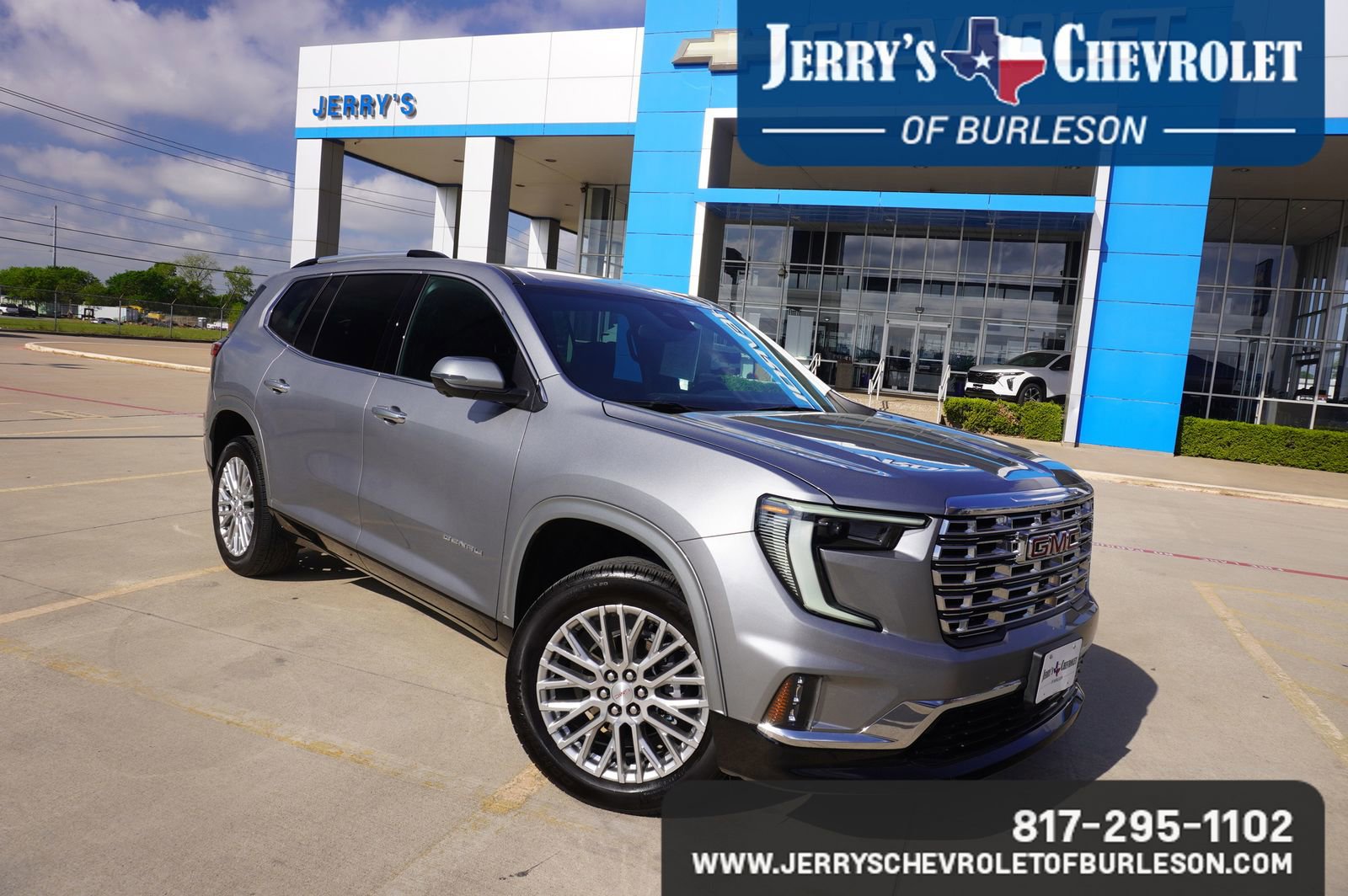 Used 2025 GMC Acadia Denali w/ LPO, Floor Liner Package image 1