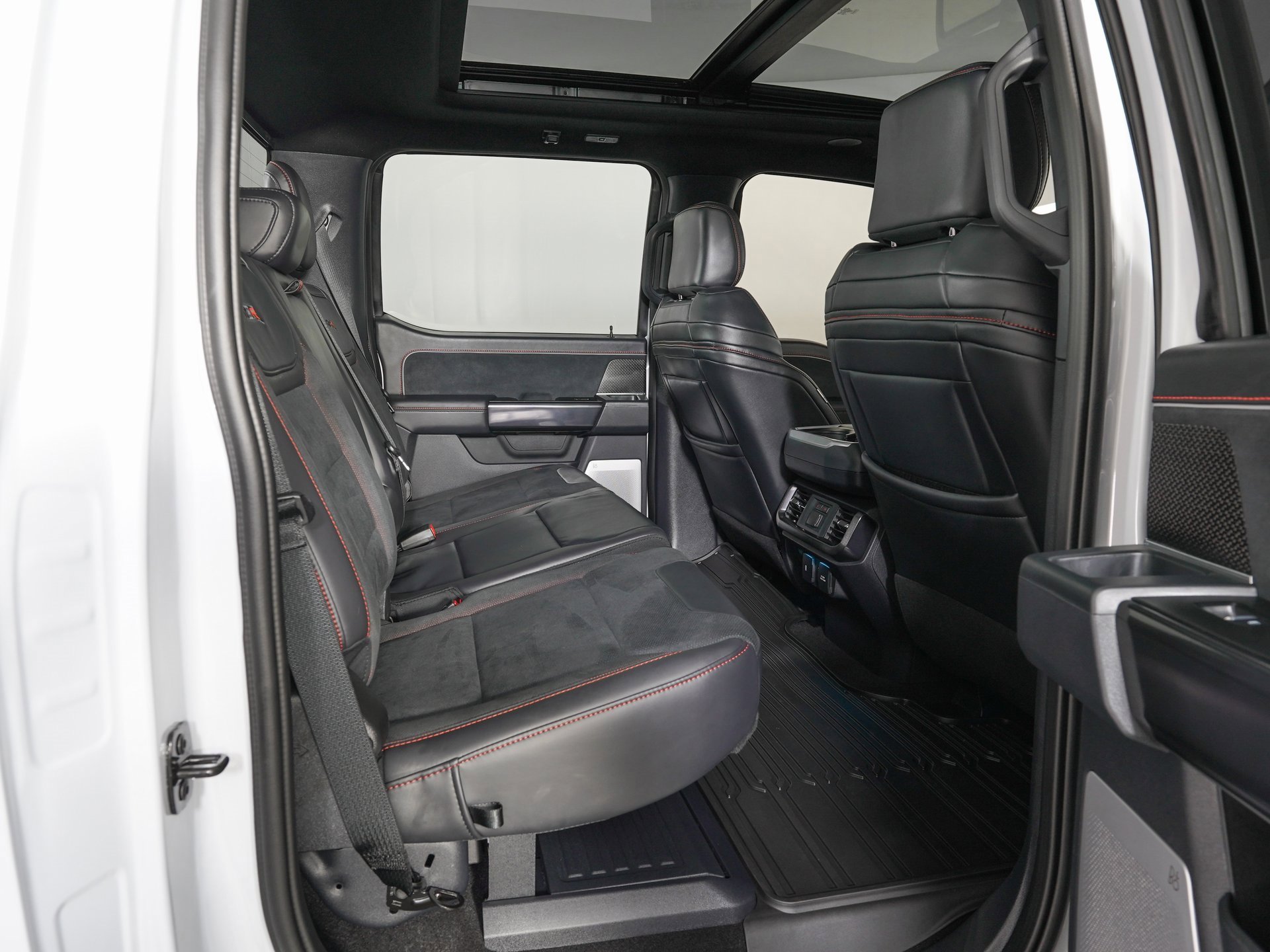 Used 2025 Ford F150 Raptor w/ Equipment Group 803A Raptor R image 12