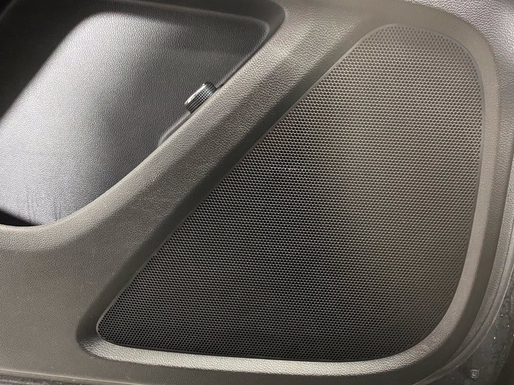 Used 2020 Chevrolet Traverse LT w/ LPO, Floor Liner Package AWD/4WD image 15
