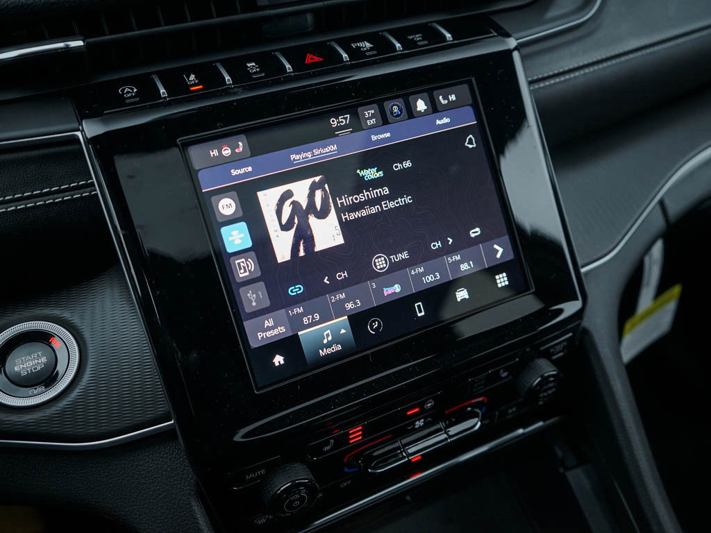 New 2025 Jeep Grand Cherokee Laredo X image 23