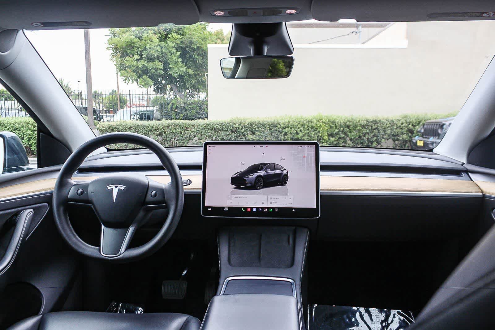 Used 2023 Tesla Model Y Long Range AWD/4WD image 16