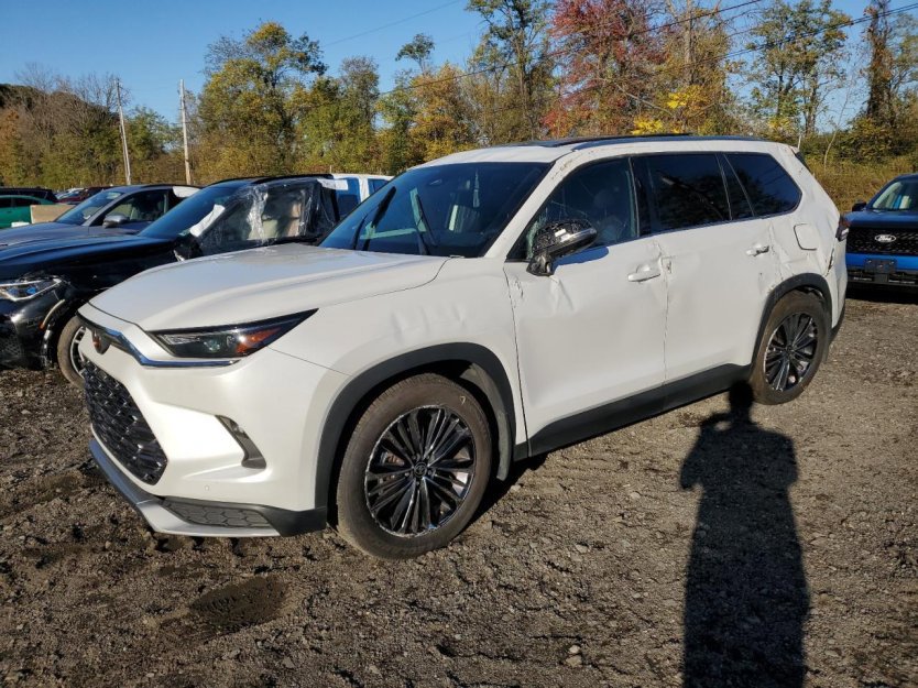 Used 2025 Toyota Grand Highlander AWD Hybrid image 2