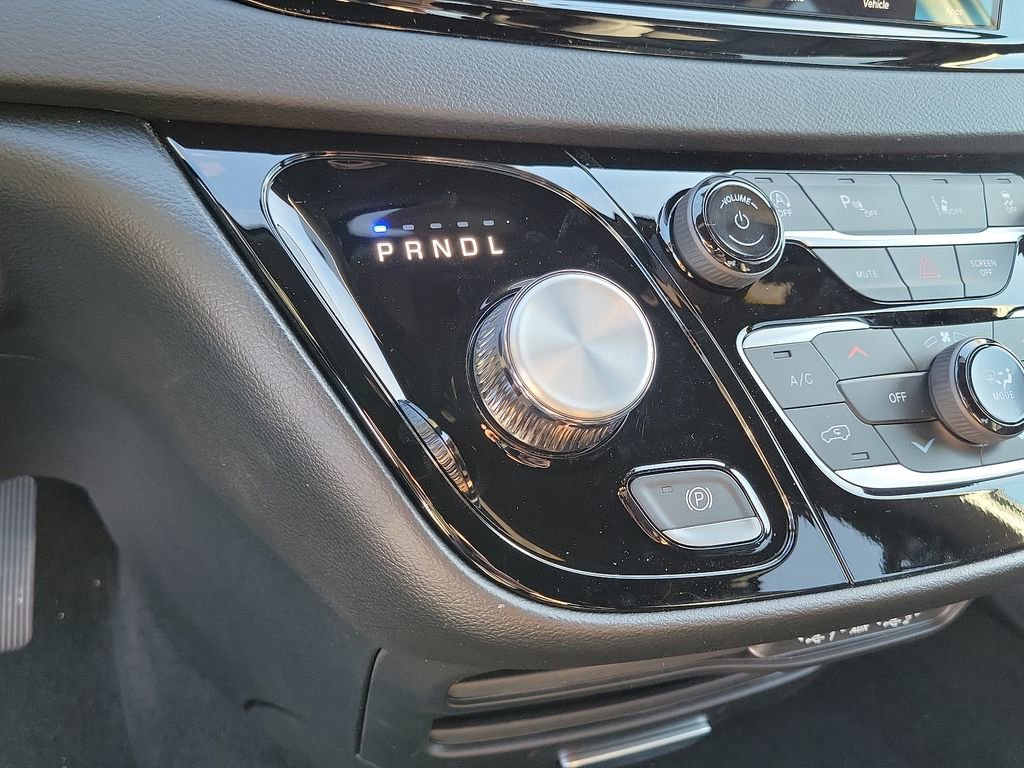 New 2025 Chrysler Voyager LX image 8