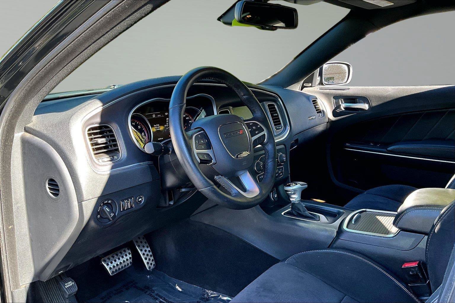 Used 2016 Dodge Charger R/T Scat Pack RWD image 15