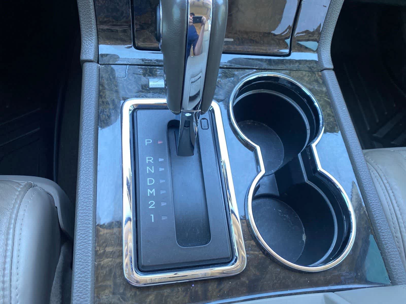 Used 2015 Lincoln Navigator 2WD image 18