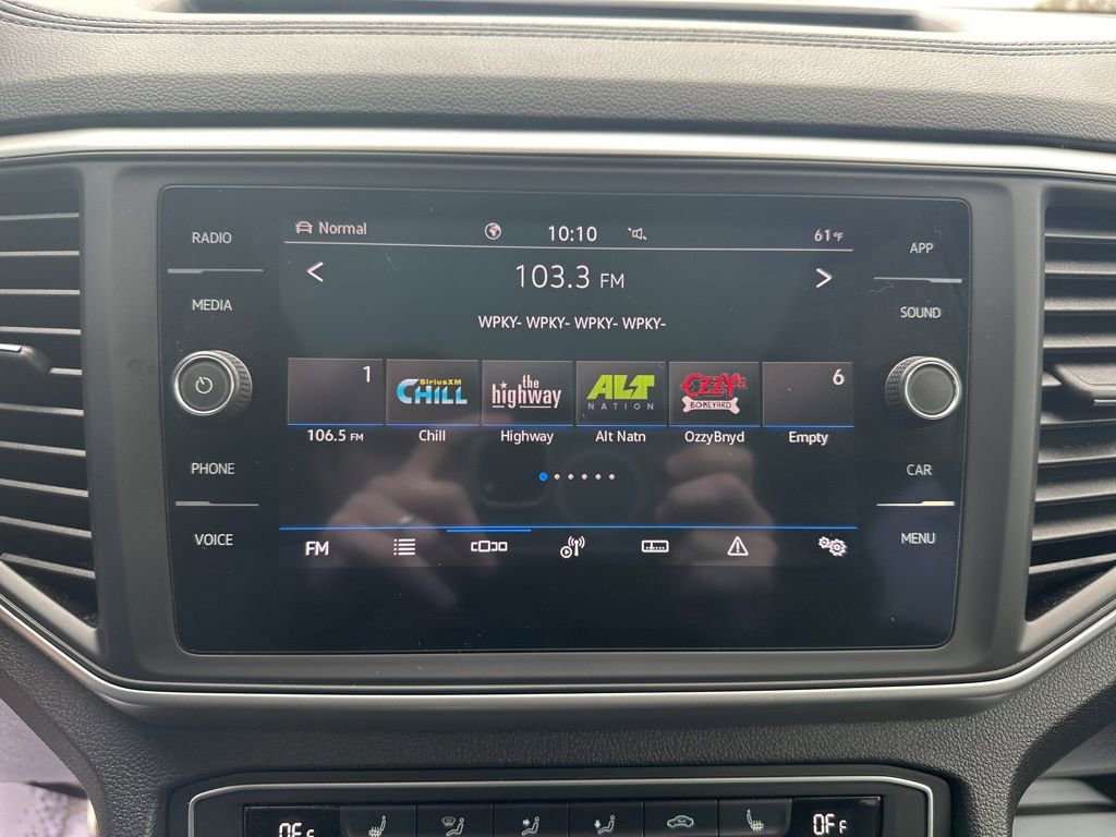 Used 2021 Volkswagen Atlas Cross Sport SE image 25