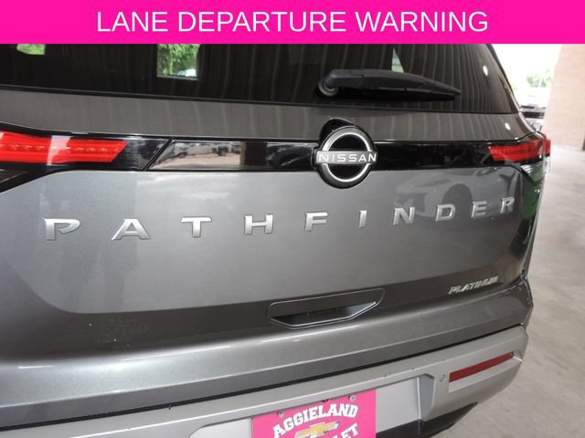Used 2024 Nissan Pathfinder Platinum FWD image 17