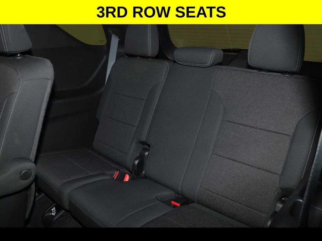 Used 2024 Chevrolet Traverse LT w/ Enhanced Driving Package AWD/4WD image 12