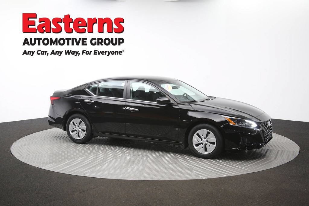 Used 2023 Nissan Altima 2.5 S FWD image 46