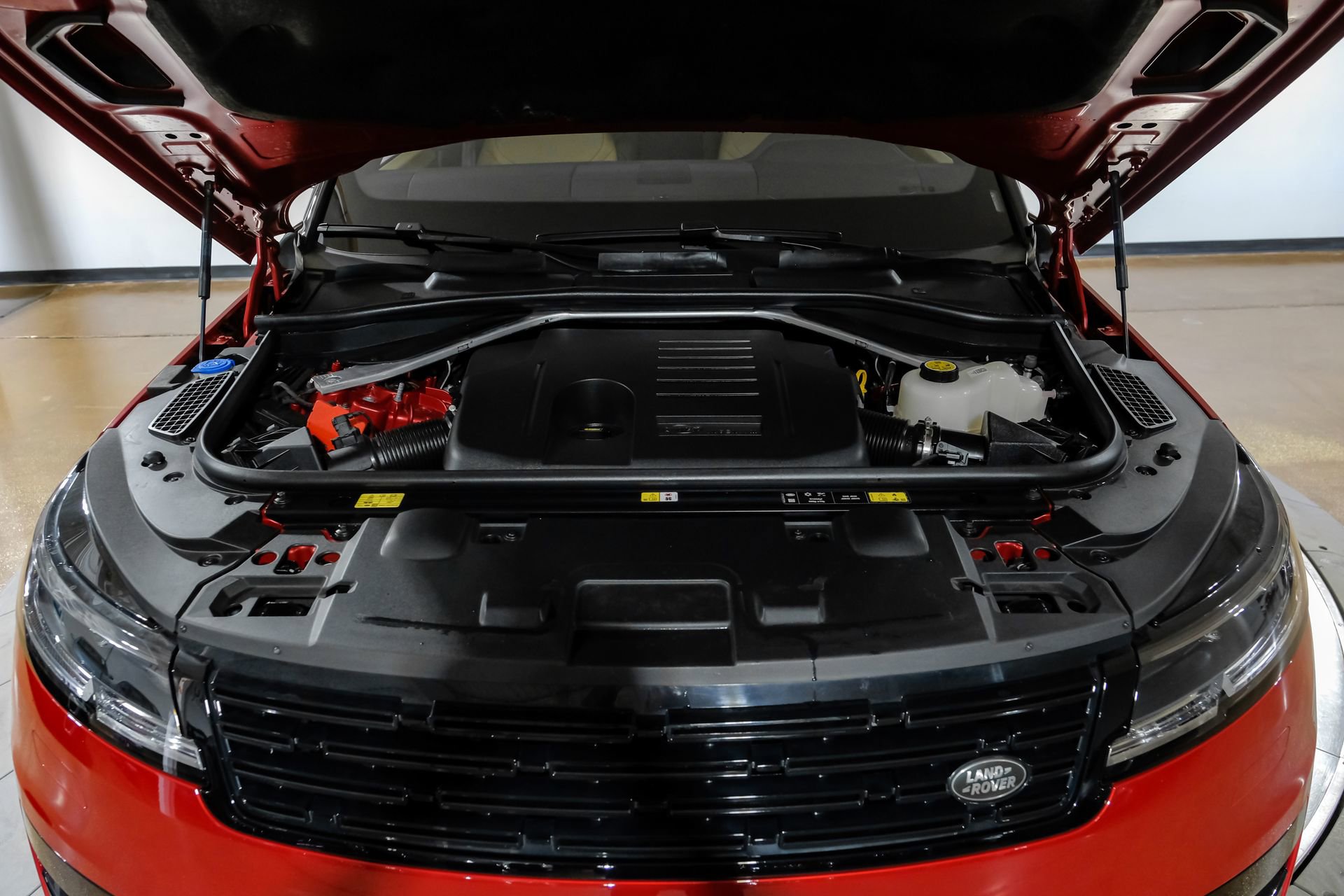 Used 2024 Land Rover Range Rover Sport Dynamic SE image 53