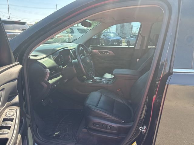 Used 2019 Chevrolet Traverse LT FWD image 9