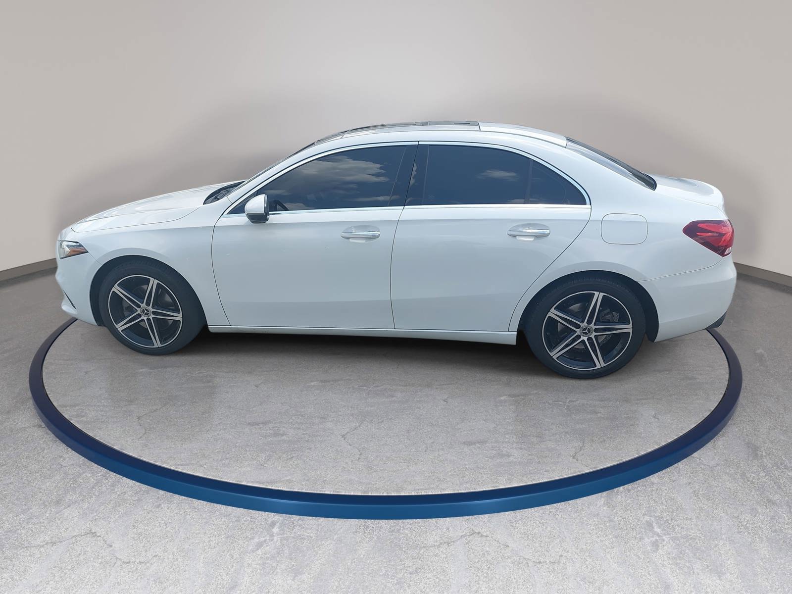 Used 2019 Mercedes-Benz A 220 image 8