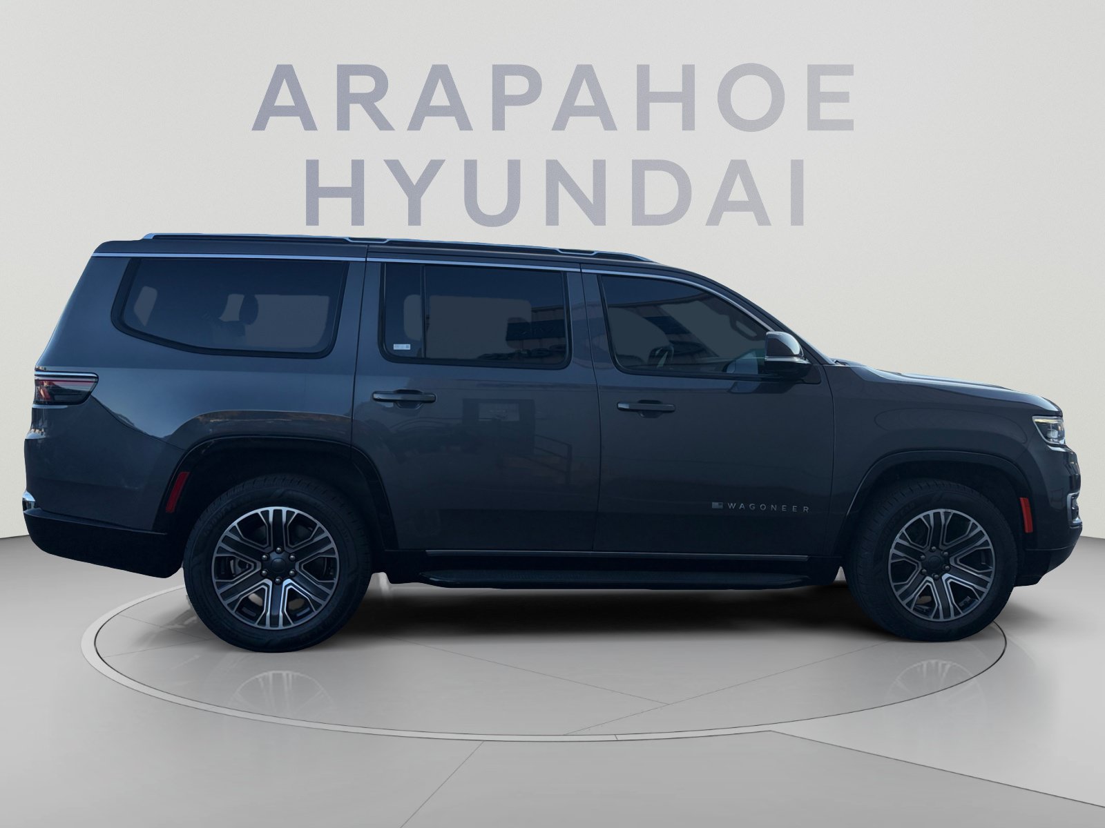 Used 2023 Jeep Wagoneer 4WD w/ Premium Group I image 6
