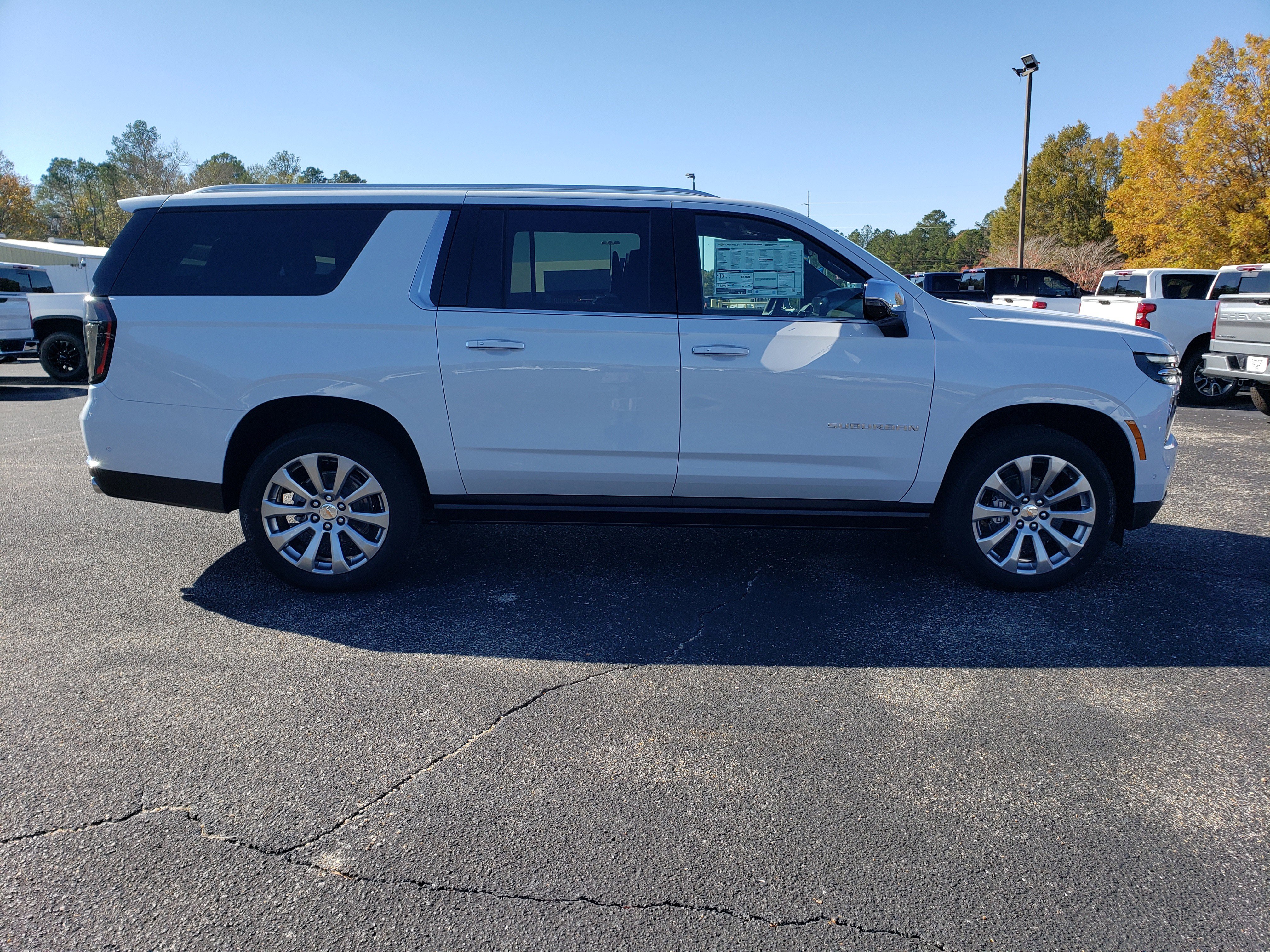 New 2026 Chevrolet Suburban Premier image 4