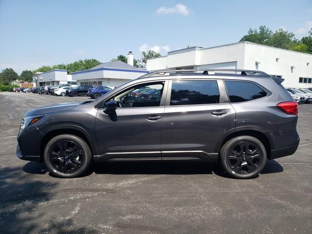 Used 2025 Subaru Ascent Onyx Edition image 7