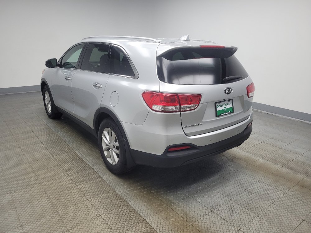 Used 2018 Kia Sorento FWD image 3