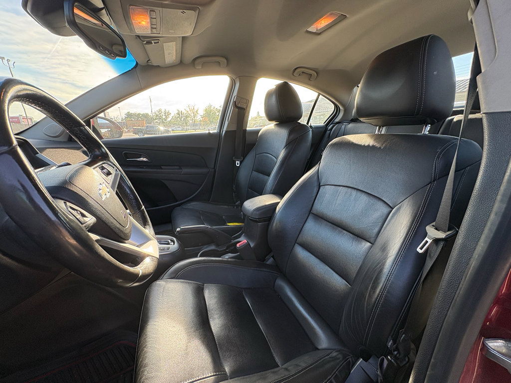 Used 2014 Chevrolet Cruze Diesel FWD image 9