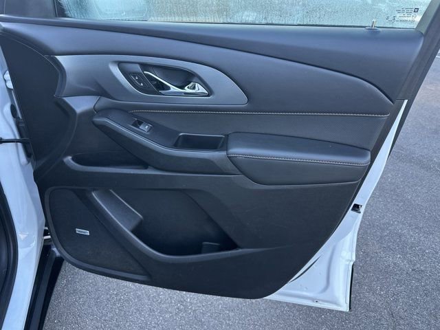 Used 2020 Chevrolet Traverse Premier w/ Redline Edition image 17